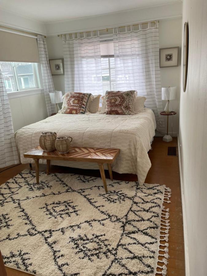 Seaside Beach Front House On The Promenade Exterior photo